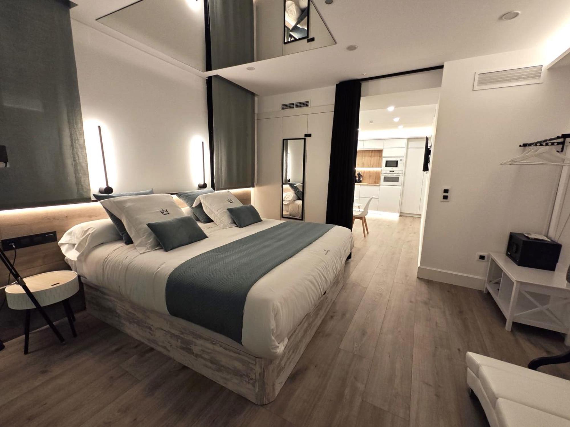 La Parada Del Rey - Luxury Suites Plasencia Dış mekan fotoğraf